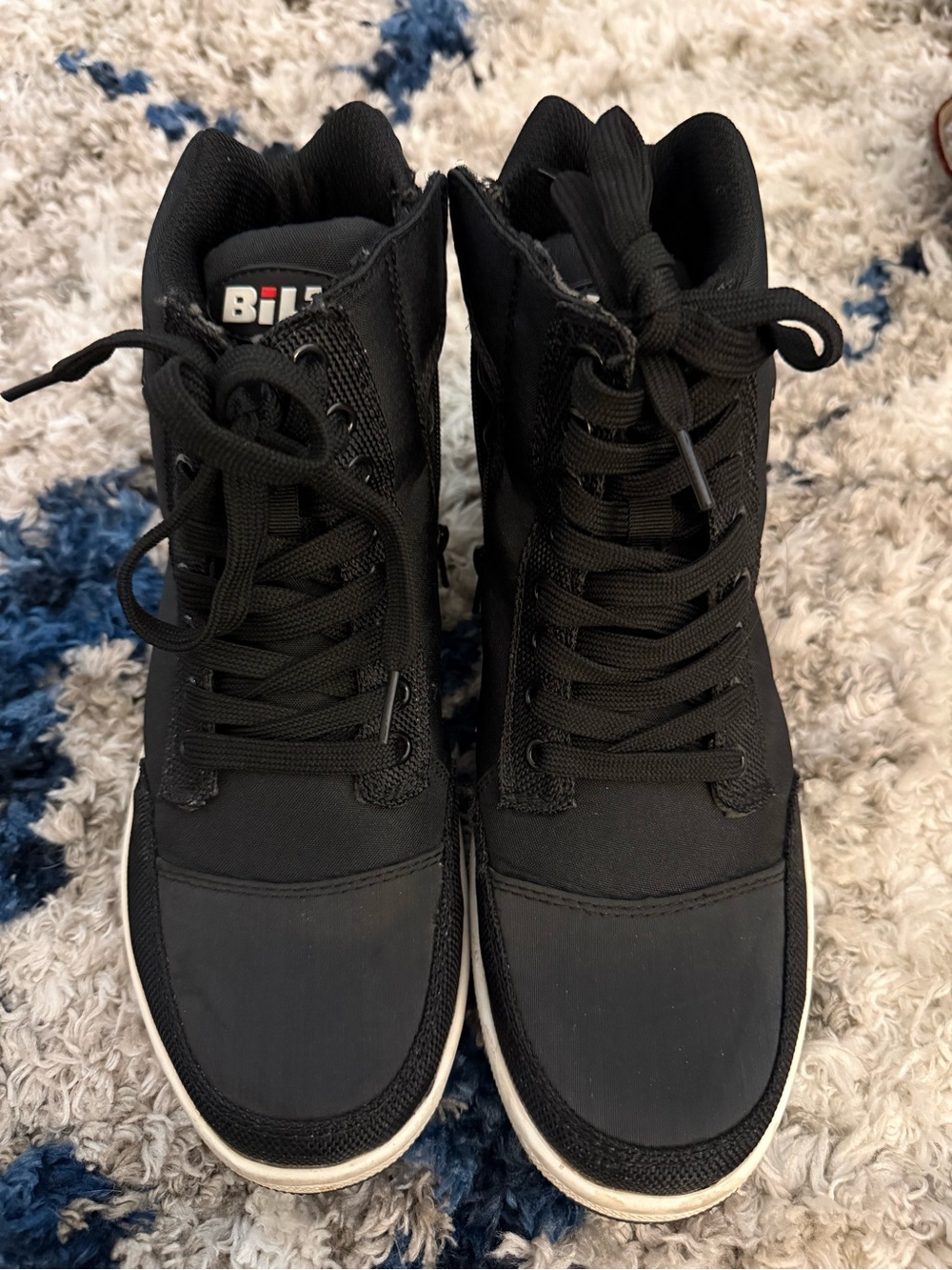 Black High-Top Women's Sneakers with Cushioned Collar